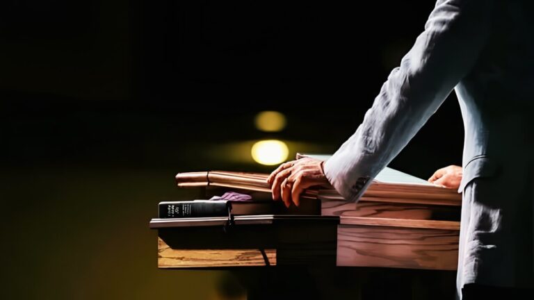 Imagen promocional de la Cátedra personalizada de Apologética de la Academia Plenitud del Misterio